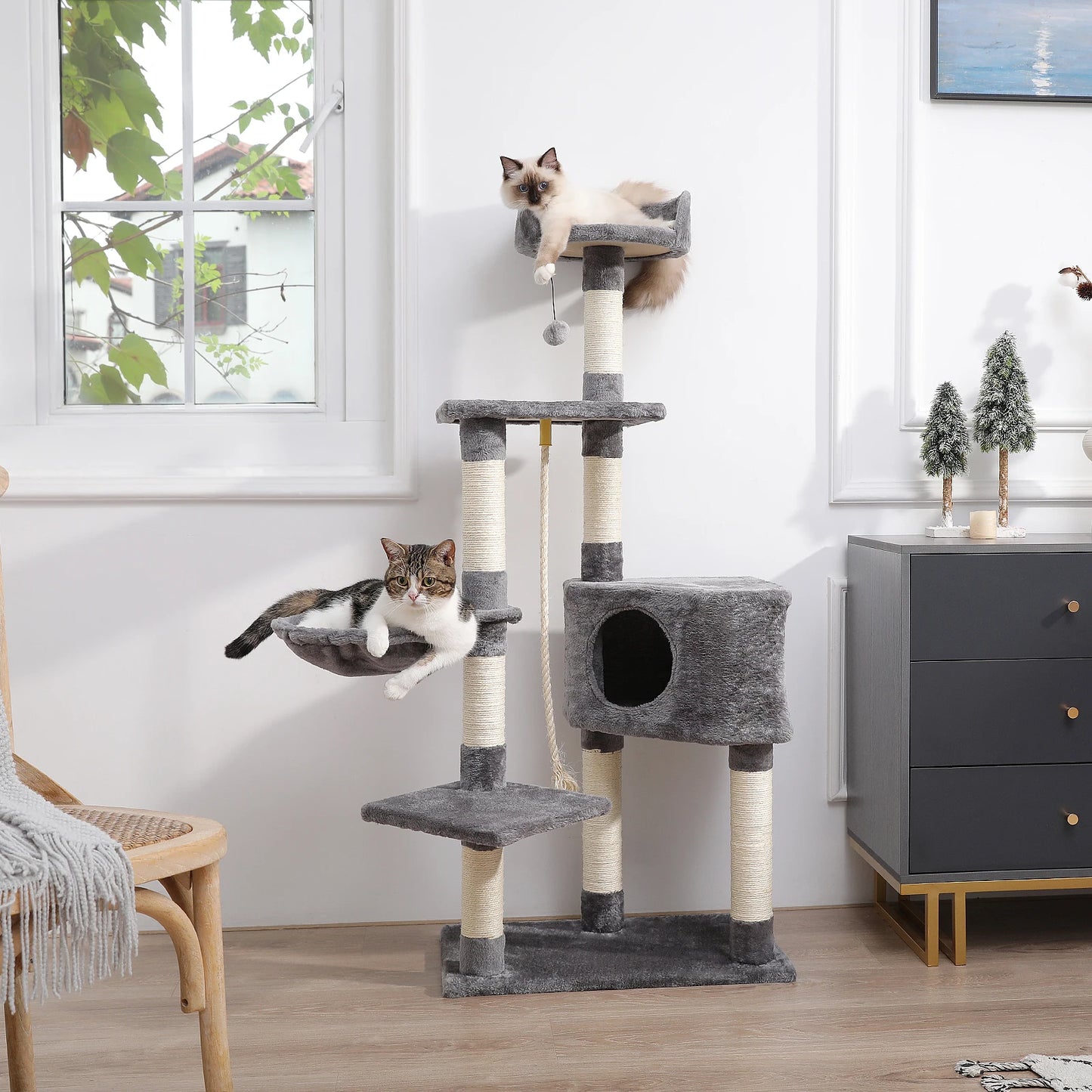 Árvore para Gatos com Arranhadores e Casinha — O Espaço Perfeito para Brincar e Relaxar!